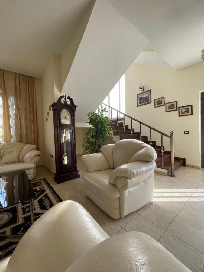 Апартаменты Vila Briart Дуррес Экстерьер фото